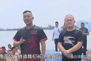 谢顿-夏普：如果得到机会会尝试在文班头上扣篮